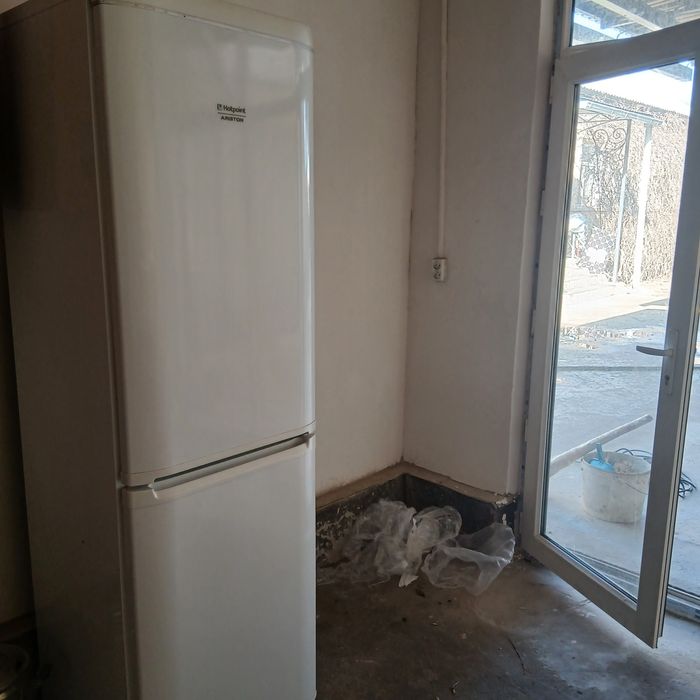 Холодильник продам