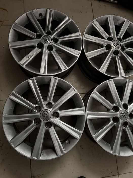 Toyota Canry V-50 Олигинал