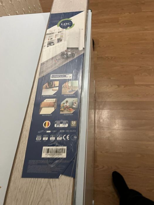 Ламинат Uniclic.