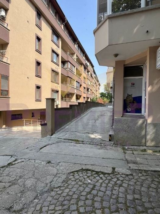 Подземни паркоместа в ж.к Братя Миладинови - Бургас