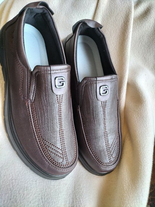 Pantofi bărbătești mărimea 40