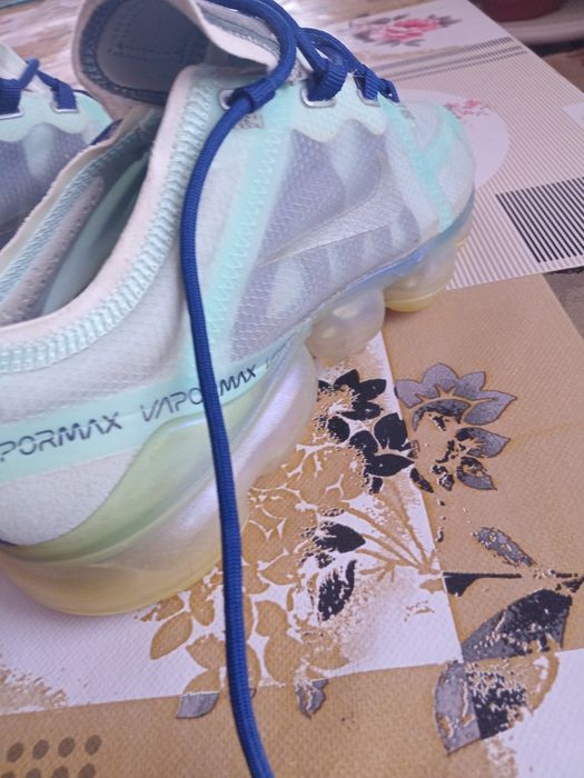 Adidași Nike VAPORMAX în stare foarte bunã
