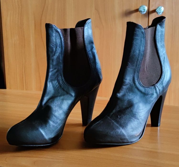 Кожени токчета с ластик номер 36