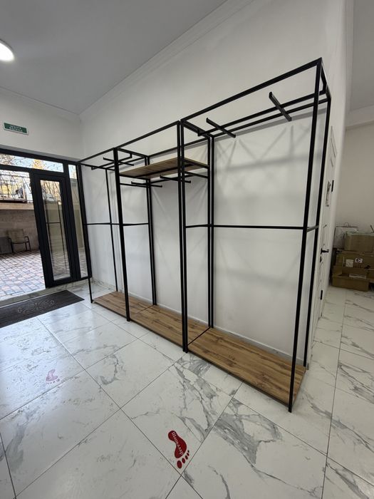 Стеллажи полки стойки