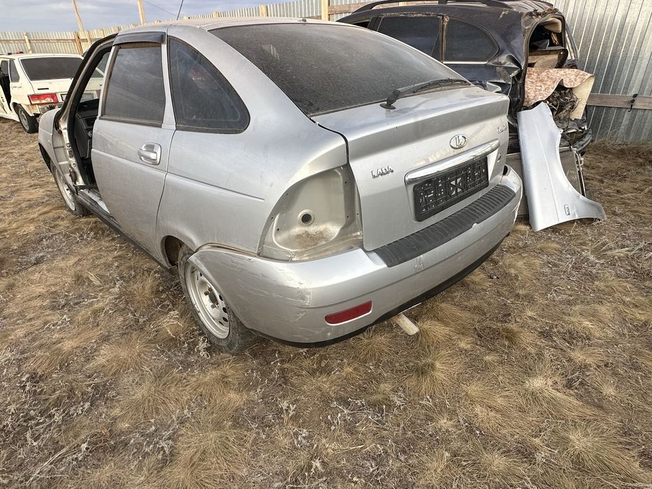 Лада ПРИОРА хэтчбек по запчасти