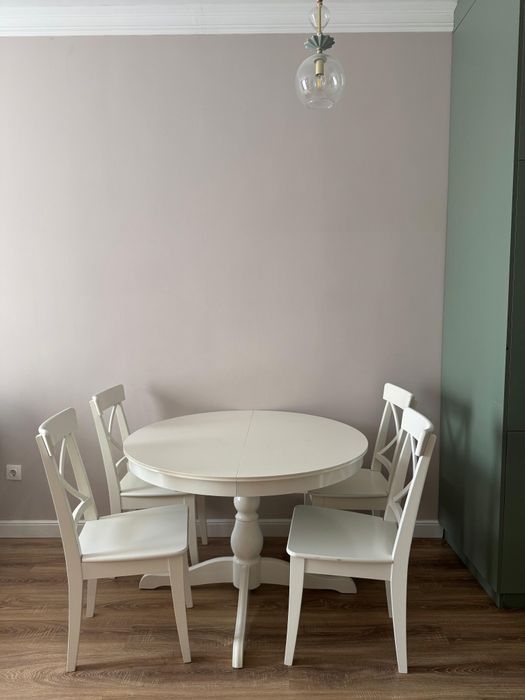 Стол обеденный и стулья 4 штуки IKEA