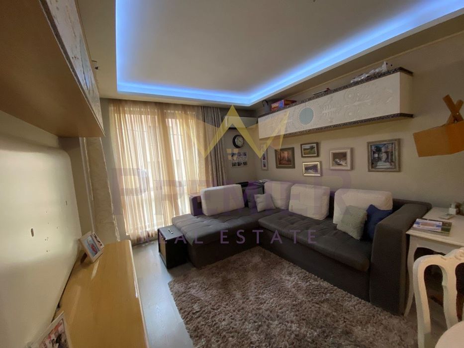 Дава се под наем Двустаен апартамент в Варна, Лятно кино Тракия - 60 кв.м за 663 € - Снимка #4