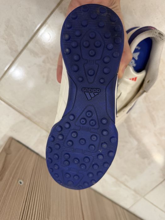 Бутсы «сороконожки» Адидас оригинальные