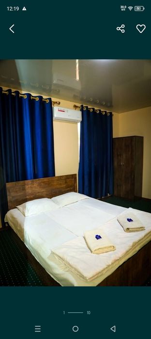 Sammarqand Bezzaks hotel Registon yonida