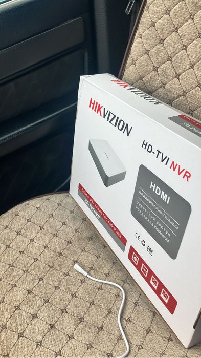 Видеорегистратор Hikvision и HiWatch