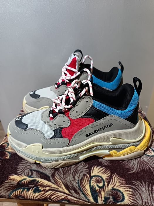 Balenciaga triple S