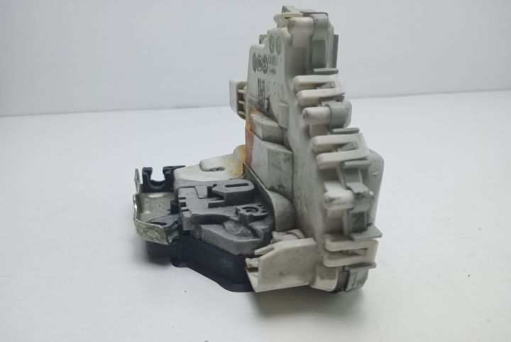 Broasca usa stanga fata 8J1837015C Audi Q5 8R seria