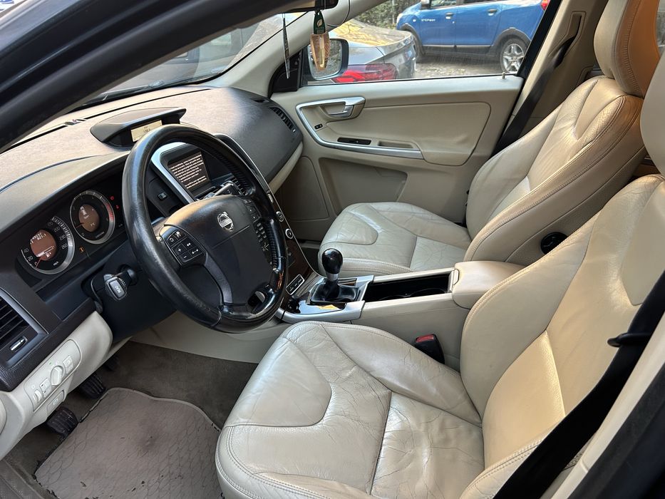 Vand Volvo XC 60, an 2009, 2.4 diesel