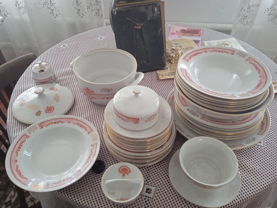 Посуда трапезная на  6 персон