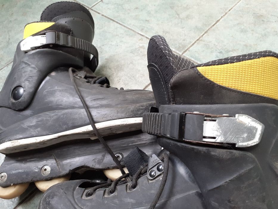 Vand role Rollerblades Bladerunner pentru trick-uri