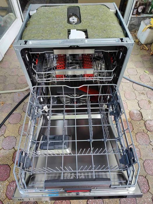 Съдомиялна машина за вграждане AEG 13 комплекта(клас А+ ++) с Гаранция