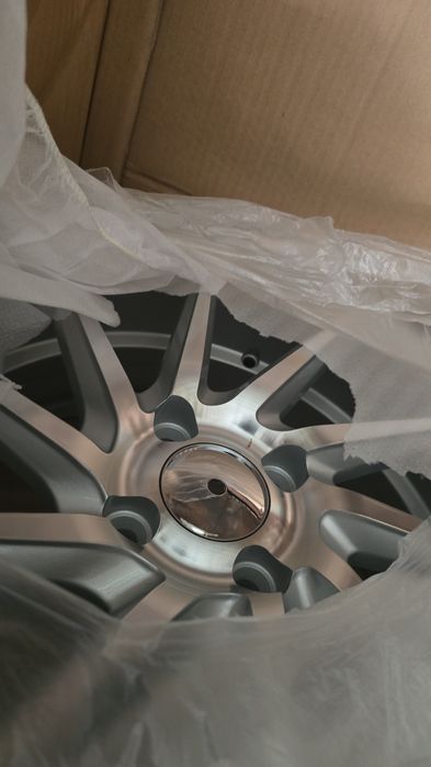 Одиночные новые диски