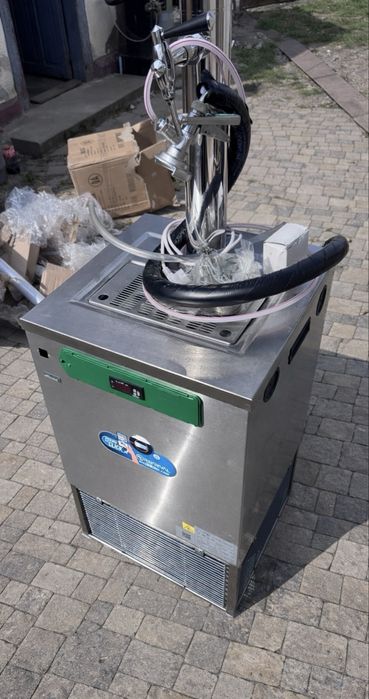 De vanzare dozatoare portabile de bere/ vin / prosecco