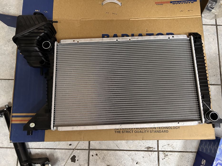 Новый основной радиатор Mersedes Sprinter