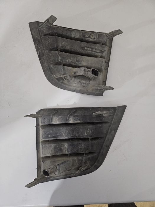 Крышки на бампер тойота королла.