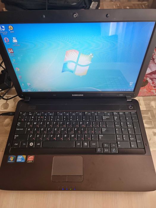 Ноутбук Samsung r540