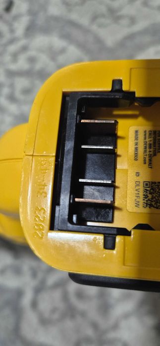 Лобзик Dewalt DCS334