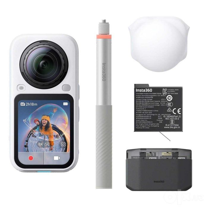 insta360 X6 8K 360 Camera Essentials Bundle