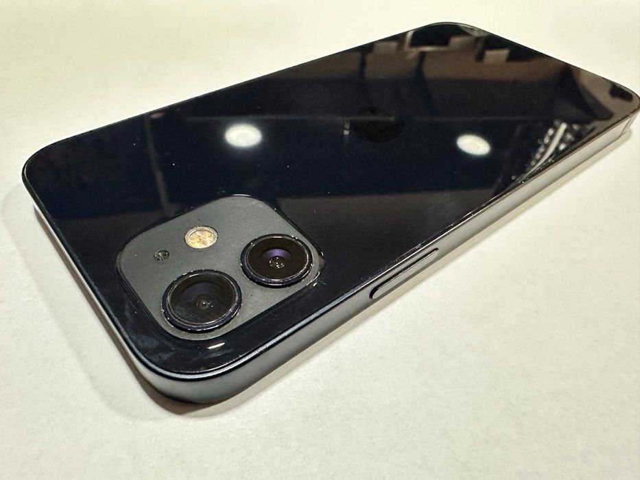 Apple iPhone 12 128GB, Батерия 100%