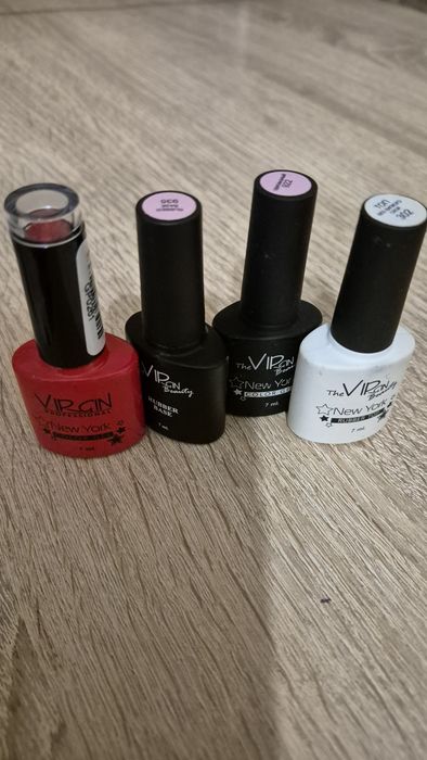Лампа для маникюра.