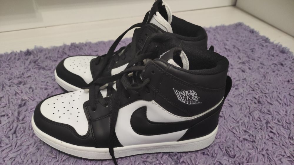 НОВИ Високи дамски кецове!!!