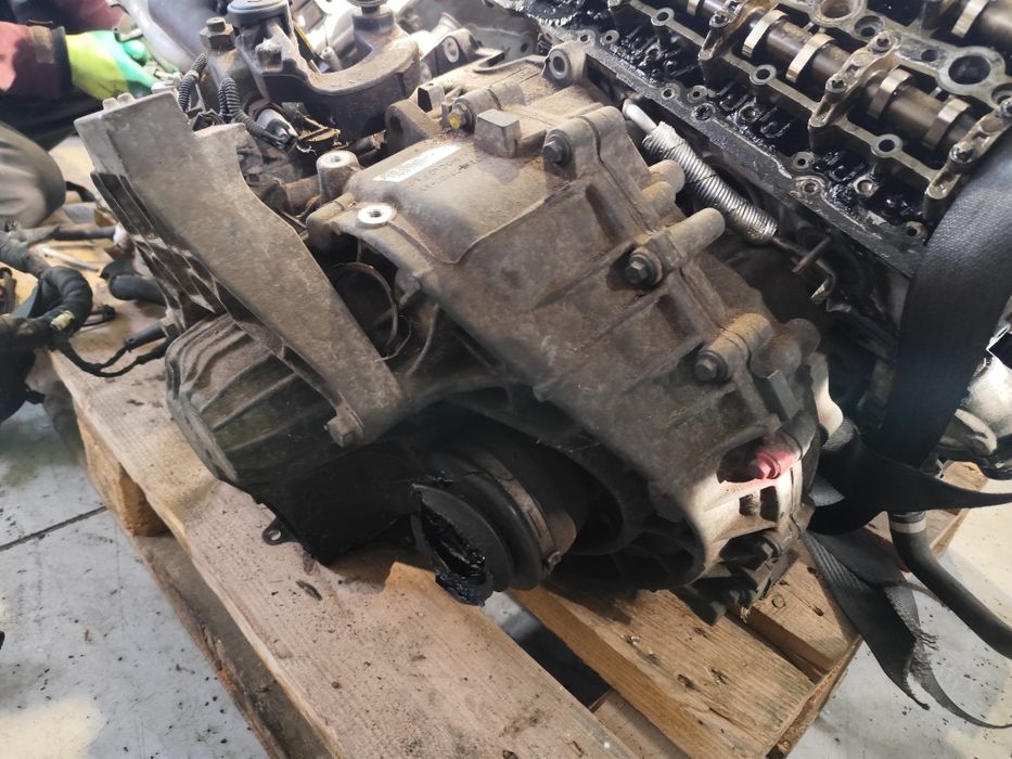 Cutie viteze 6trepte Ford 2.5t turbo benzina cod: 8G9R7002JA