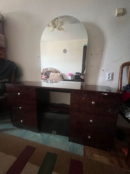 Спальный гарнитур