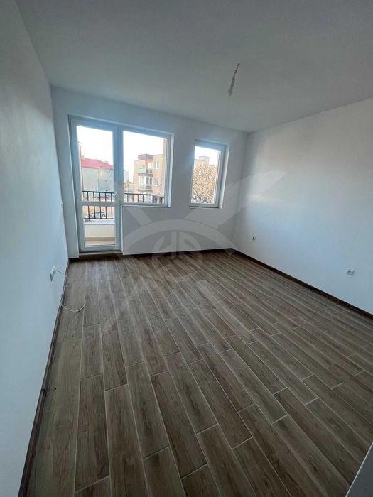 Продава се Тристаен апартамент в Варна, Виница - 98 кв.м за 1530 €/кв.м - Снимка #4
