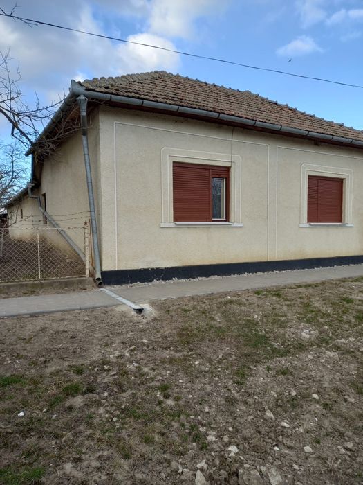 Vând casă,zonă centrală,Andrid jud. Satu Mare