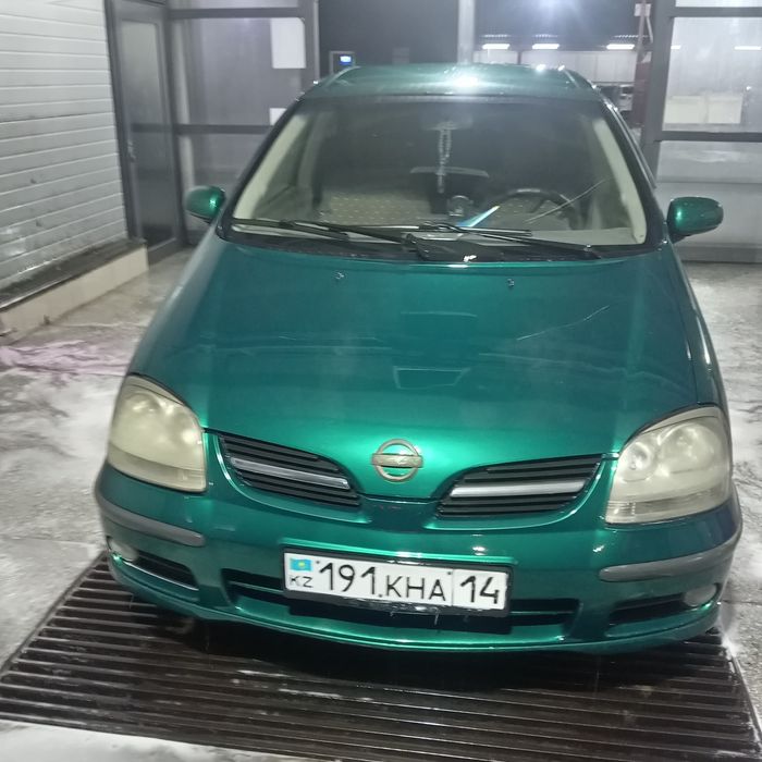 Продам живого ниссана