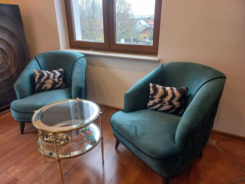 Set 2 fotolii tapitate catifea verde smarald Chesterfield, stare noua