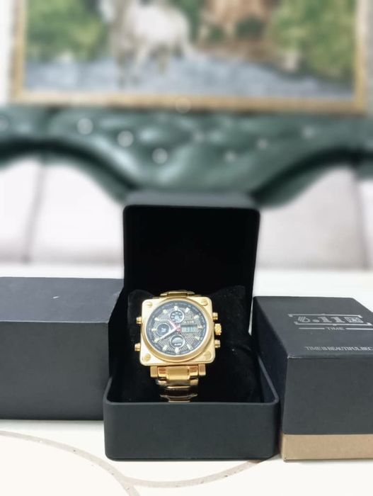 Механические часы, Кварцевые часы, Спортивные часы