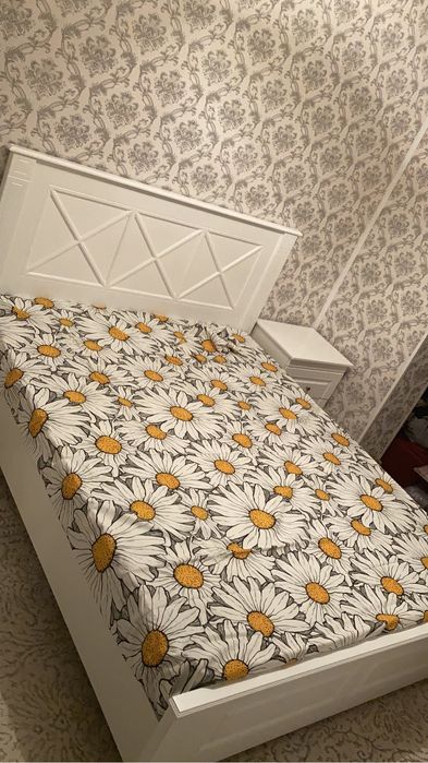 Продам спальный гарнитур