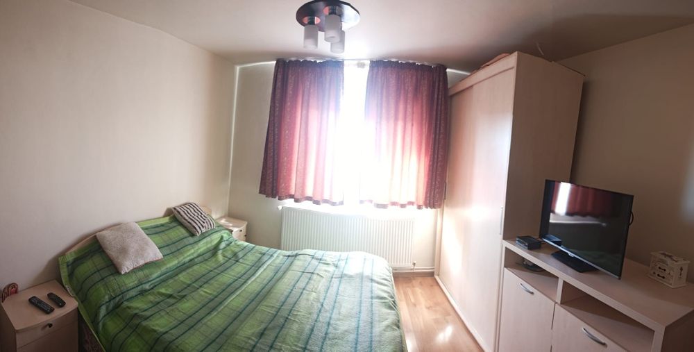 Vand apartament 3 camere