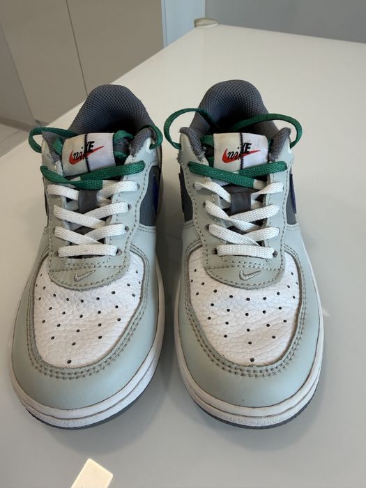 Детски кожени маратонки Nike “Force 1 Lv8” 30 номер 18,5 см. Стелка