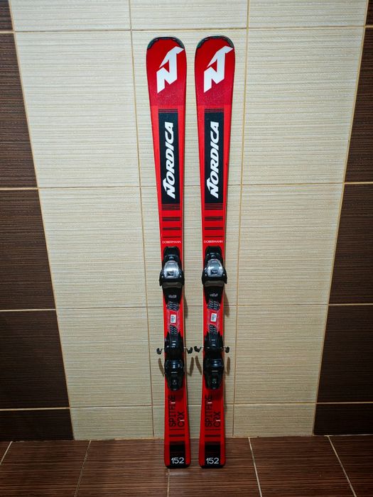 Schiuri Nordica Doberman Spitfire CRX World Cup 152- clapari ski