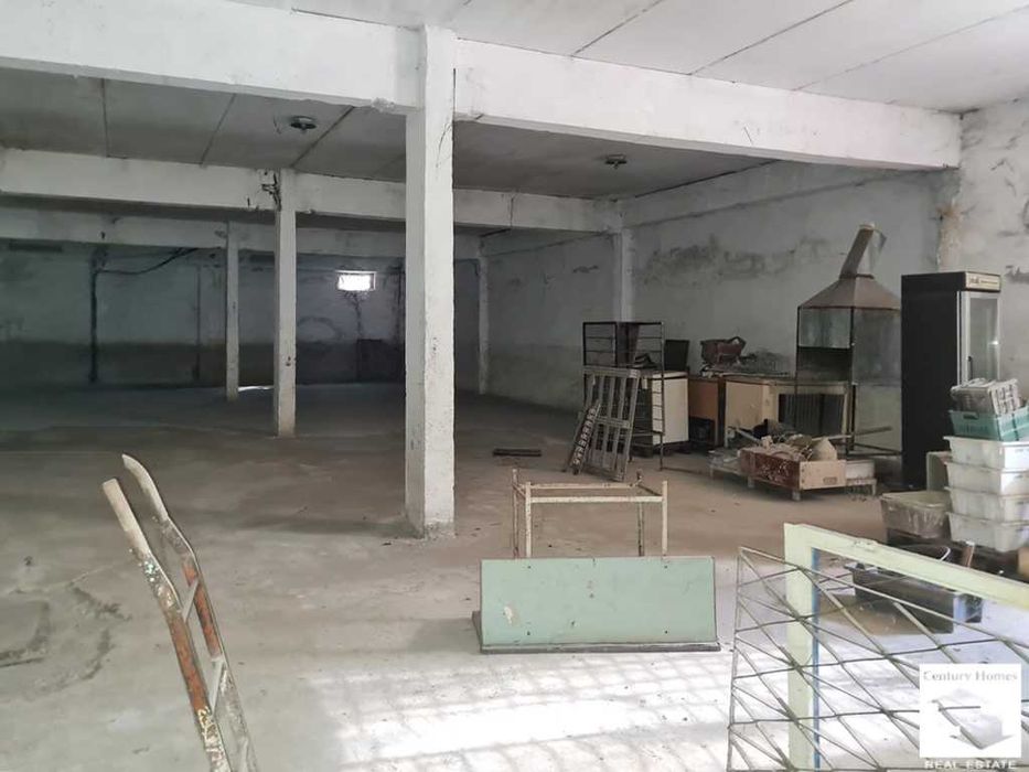 111344 Склад на две нива, с товарна рампа и магазин, в кв. Чолаковци