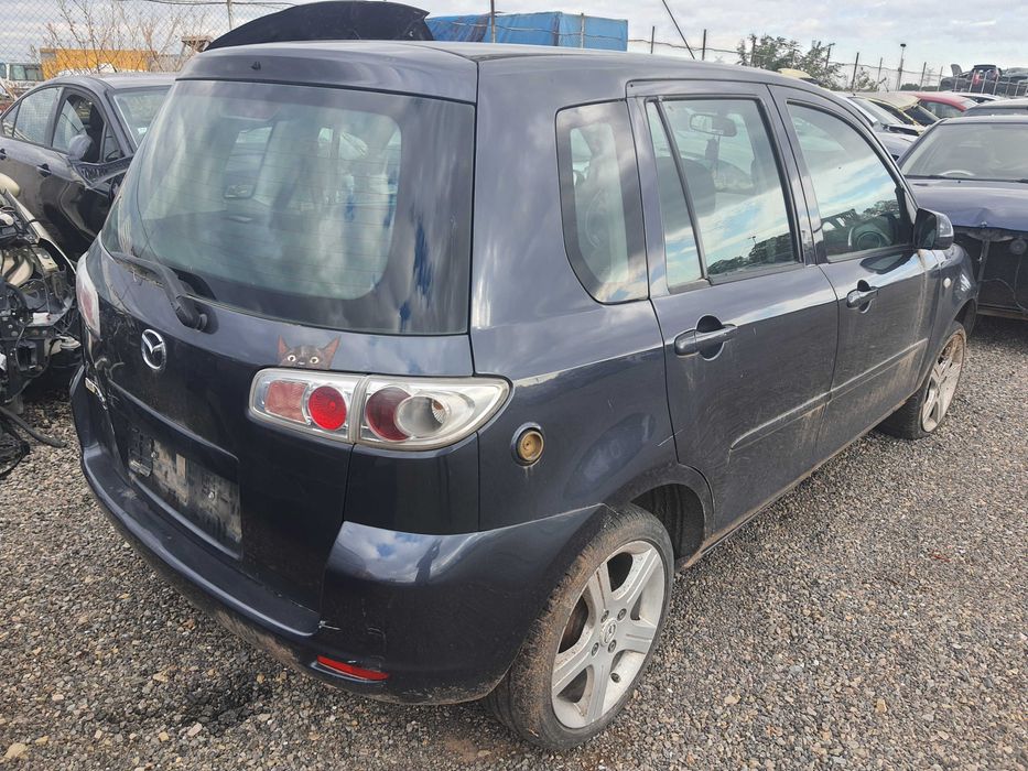 На части! Mazda 2 1.4i