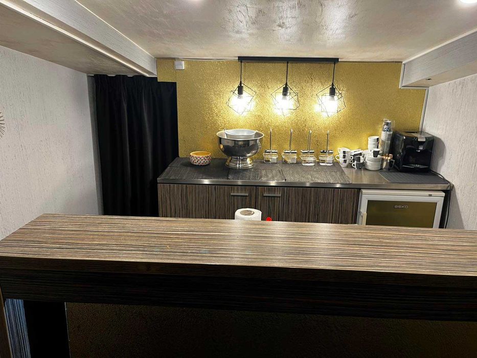 Дава се под наем Магазин в София, Левски Г - 121 кв.м за 1200 € - Снимка #8