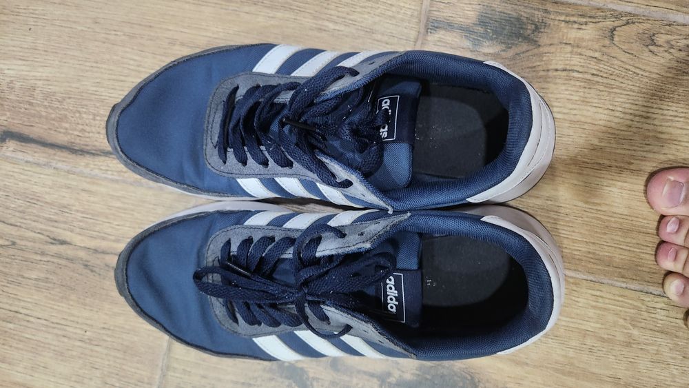 Кроссовки Adidas