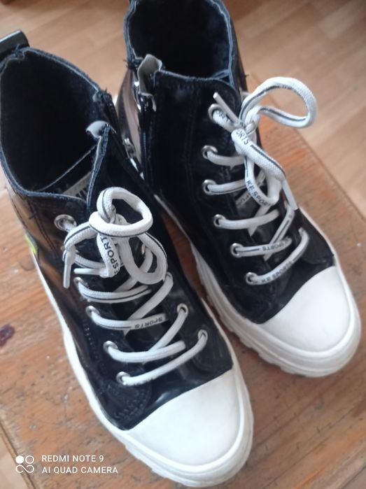 Продам осенние полуботинки