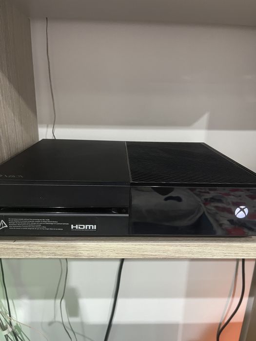 Xbox one 1 tb hdmi