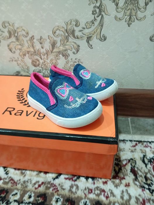 Sotiladi Srochna Yengi Tavarlar