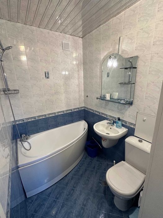 Дава се под наем Тристаен апартамент в София, Изток - 88 кв.м за 700 € - Снимка #3