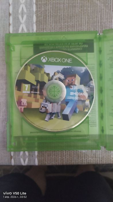 Игра Minecraft для Xbox в отличном состояни